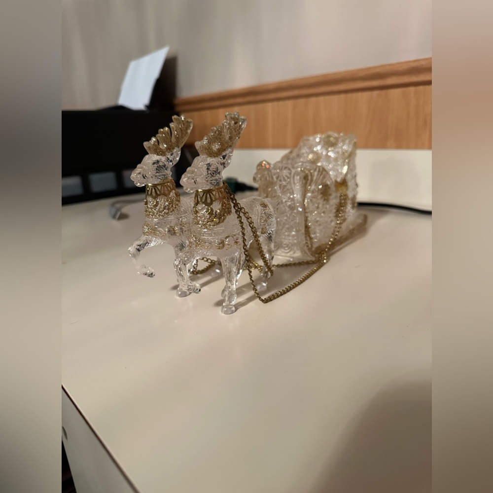 6” Acrylic Reindeer with Sleigh Set